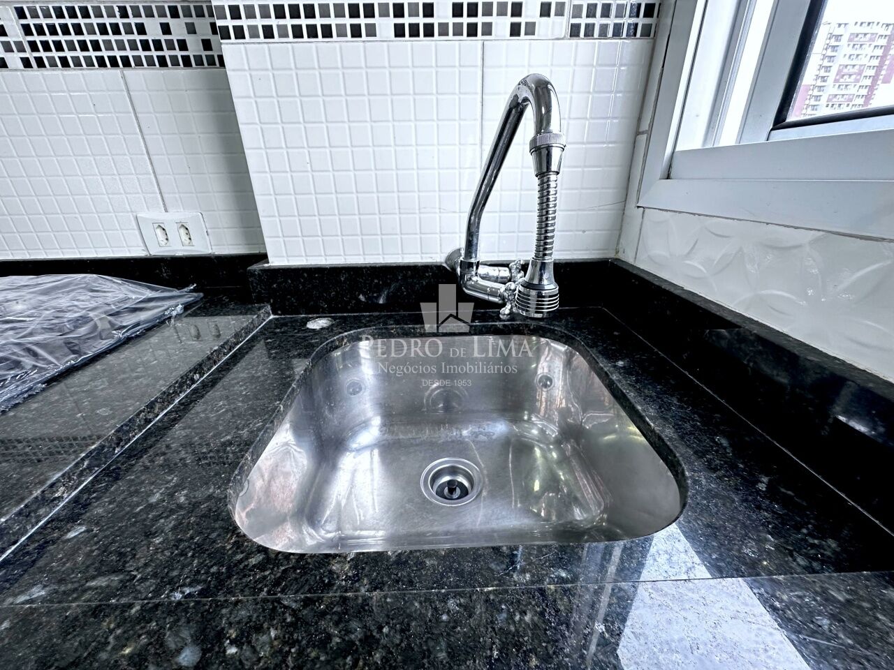 Apartamento, 2 dormitórios, 10 minutos a pé do metrô - Bairro Vila Esperança - Penha