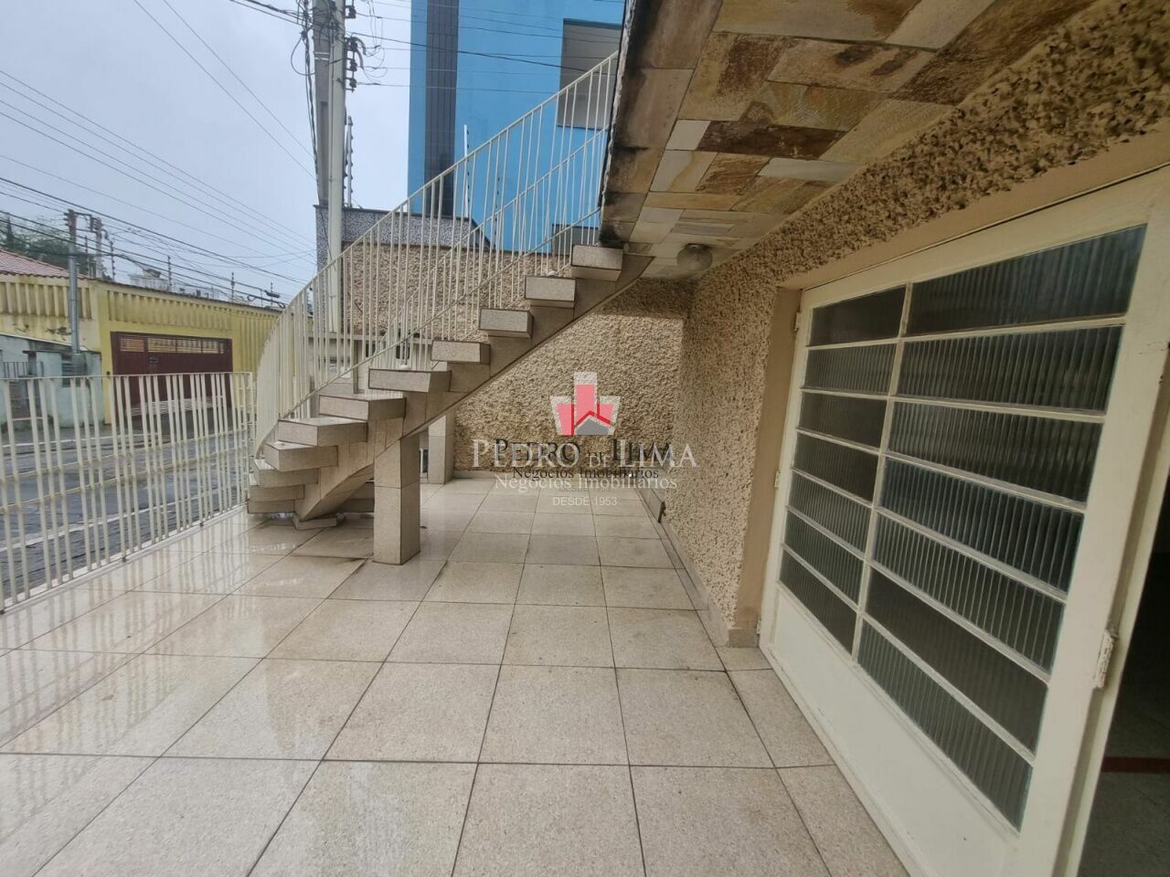 Sobrado frontal na região nobre da Penha 