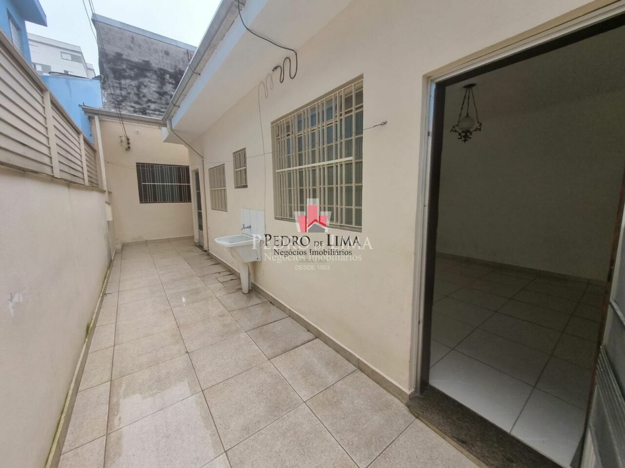 Sobrado frontal na região nobre da Penha 
