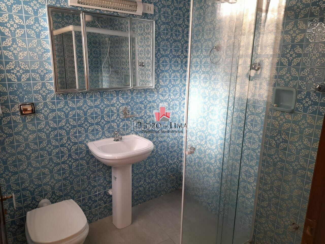Sobrado frontal na região nobre da Penha 