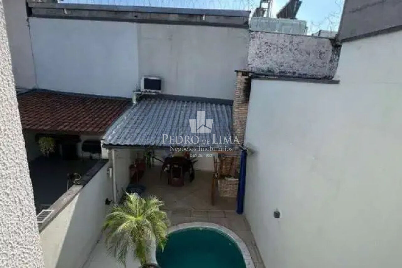 Sobrado frontal na Mooca