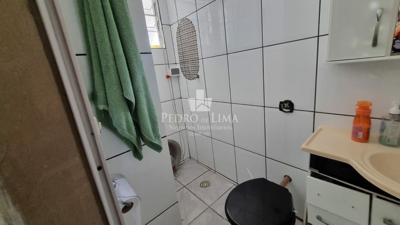 Sobrado Frontal em Vila com 3 Dormitórios sem vaga na Penha