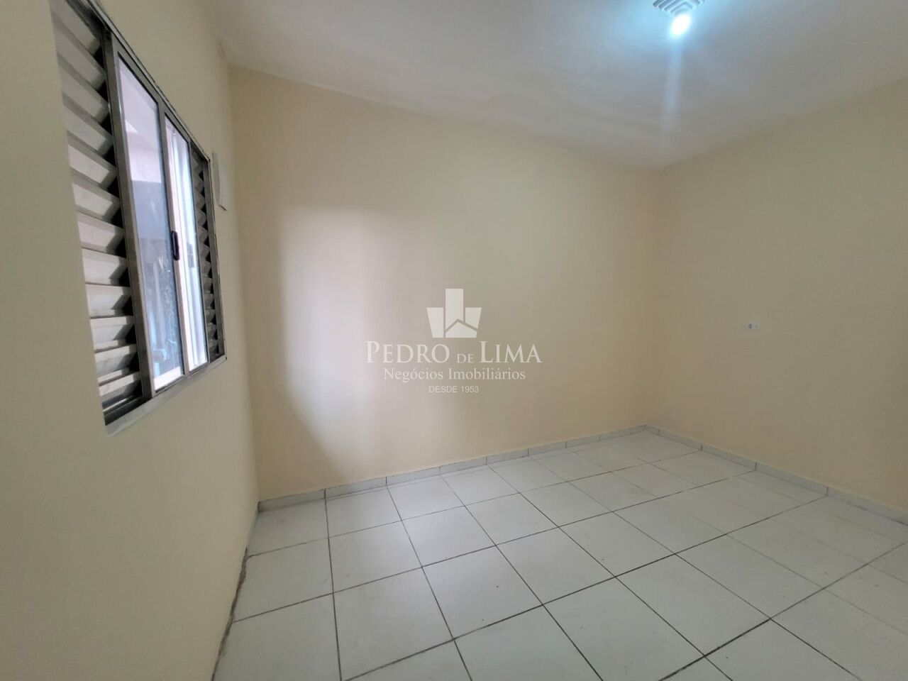 Casa com 1 dormitorio e 1 vaga - Vila Cisper - Ermelino Matarazzo