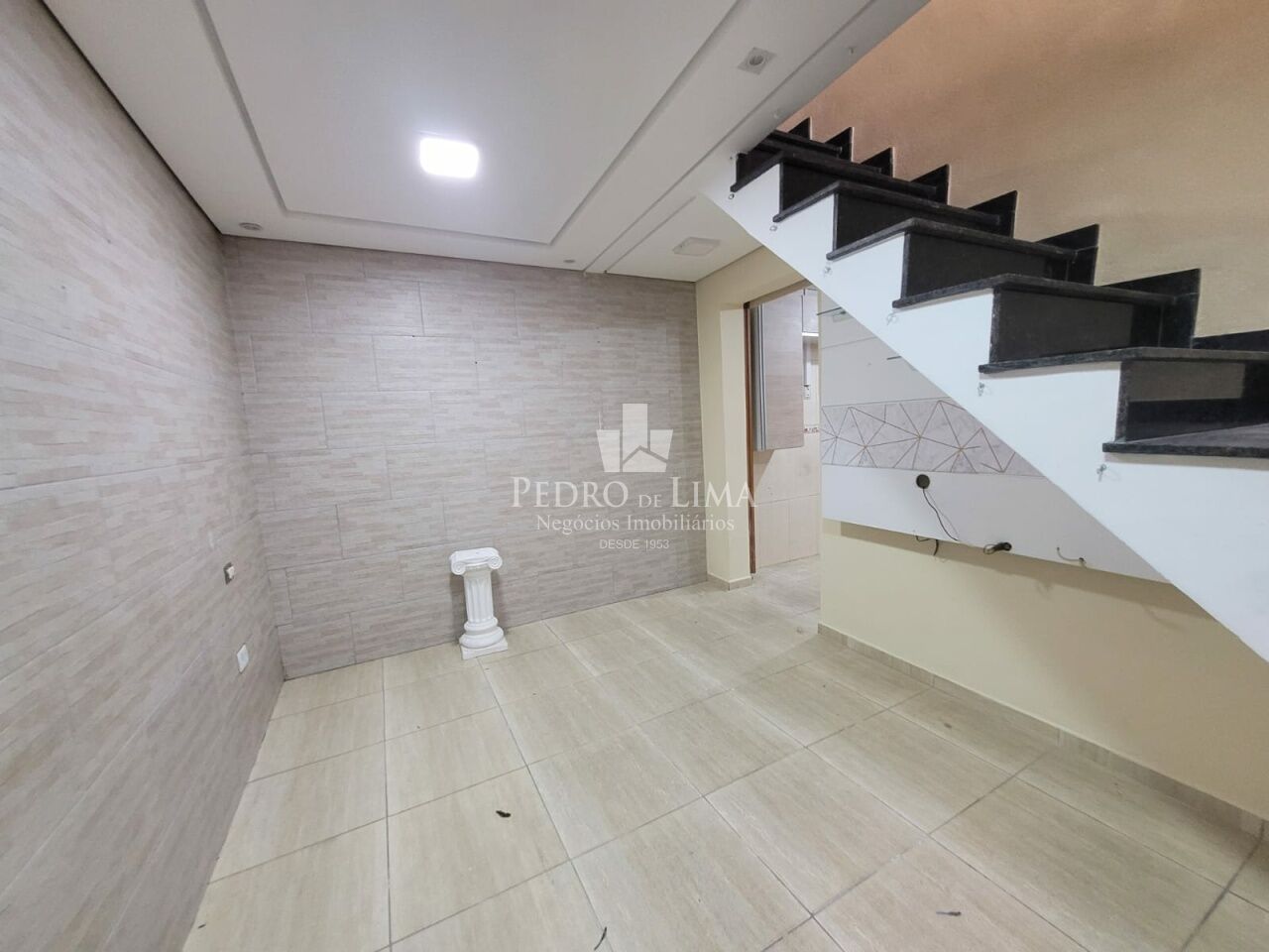 imagem do imovel Casa com 2 dormitorios e 1 vaga - Vila Cisper  ref: PE44909