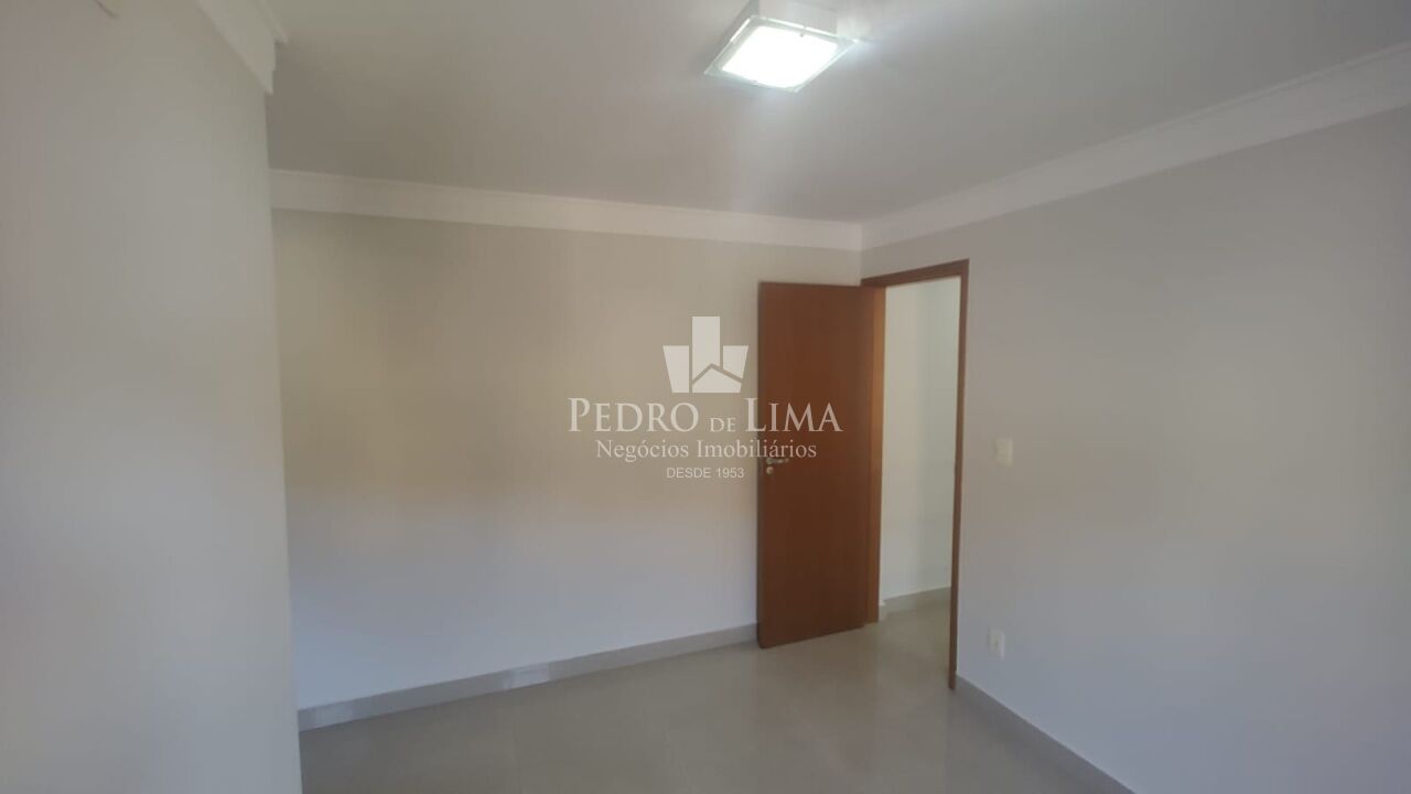 Sobrado (residencial ou comercial) 3 quartos, 1 suite e 3 vagas, com 145 m² na Penha 