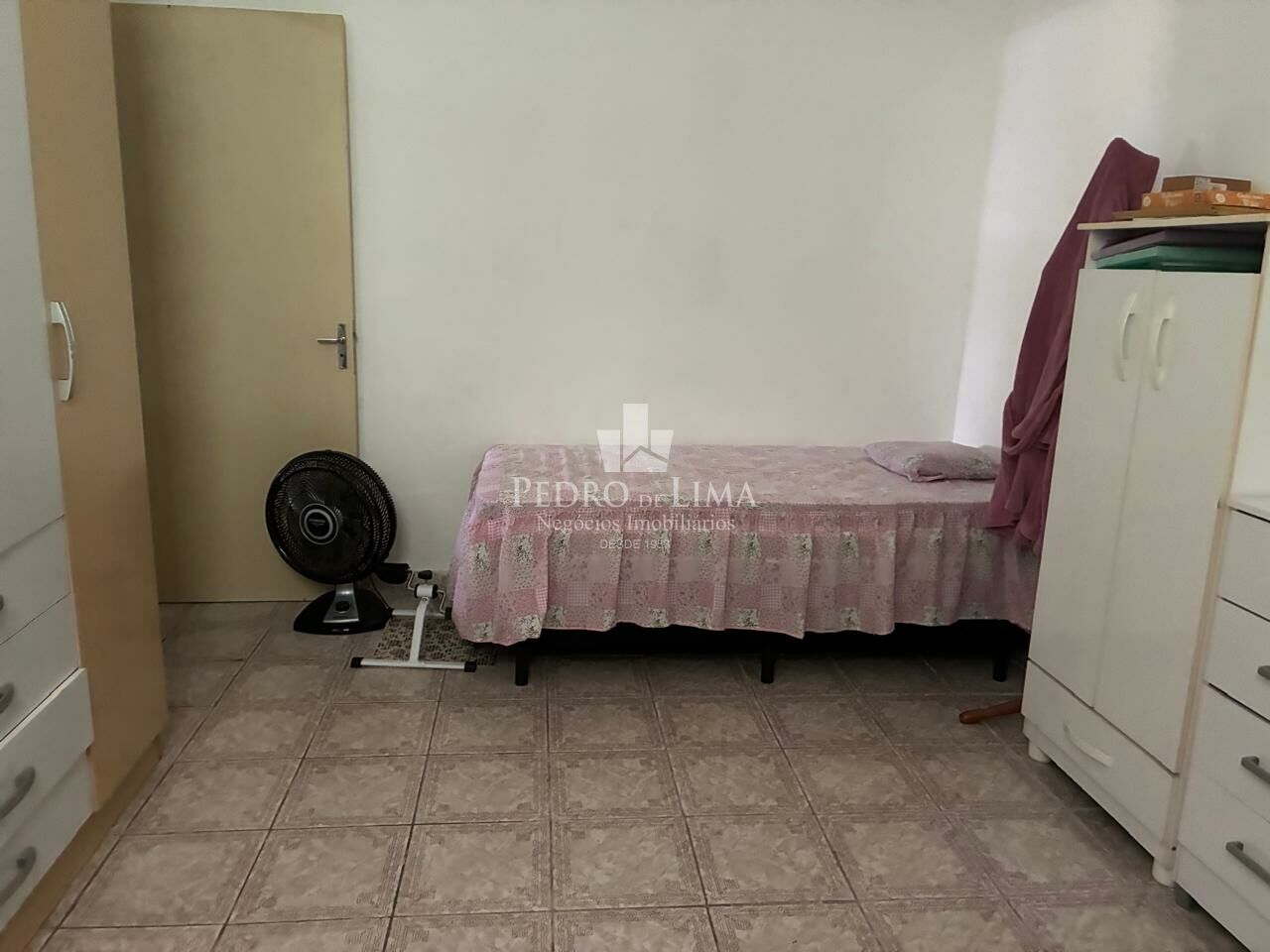 Terreno com duas casas no quintal na Ponte Rasa
