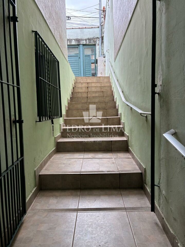 Terreno com duas casas no quintal na Ponte Rasa