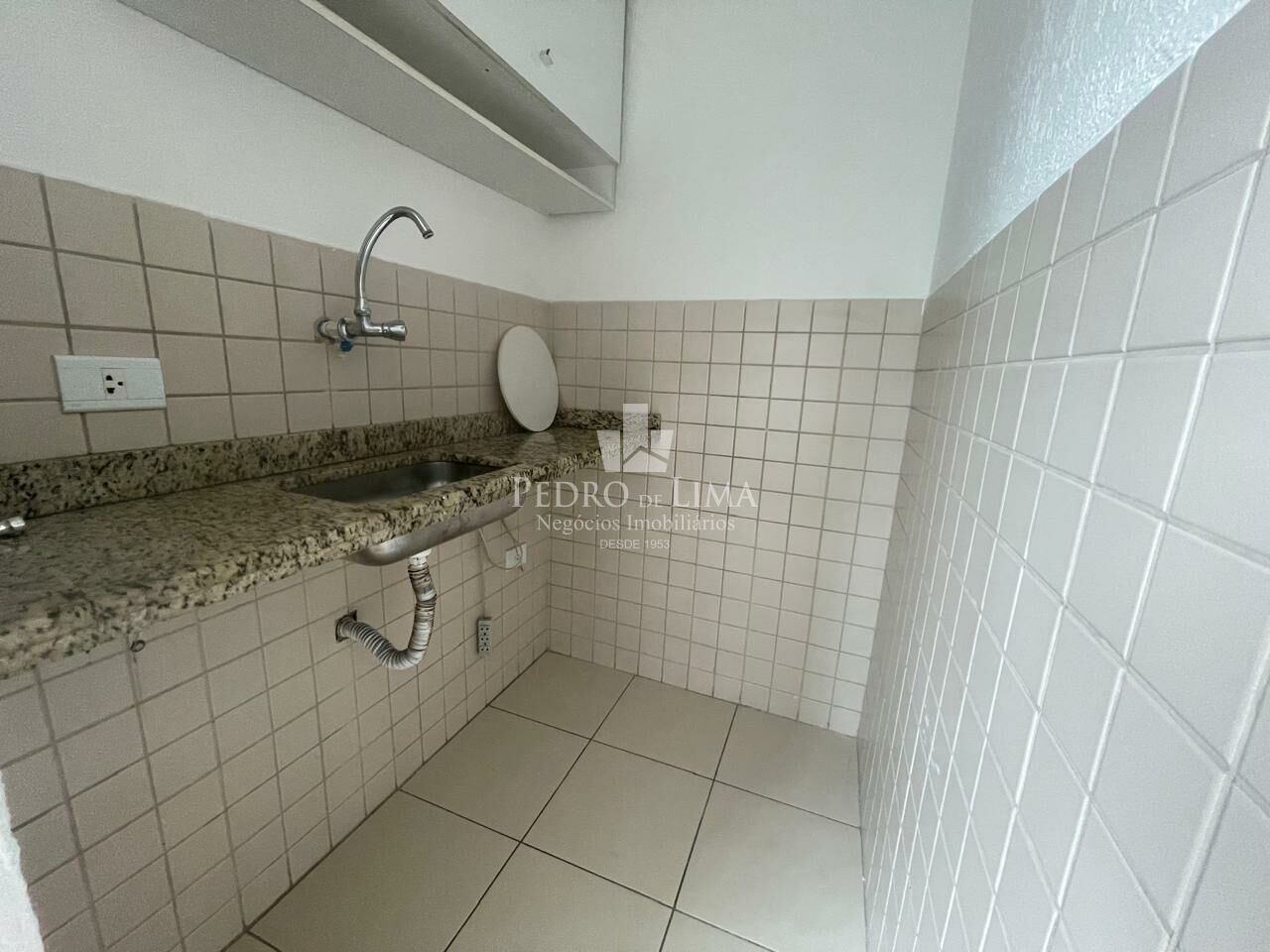 Sala Comercial para Locação 50m² Rua Maria Carlota Excelente Localização na Penha
