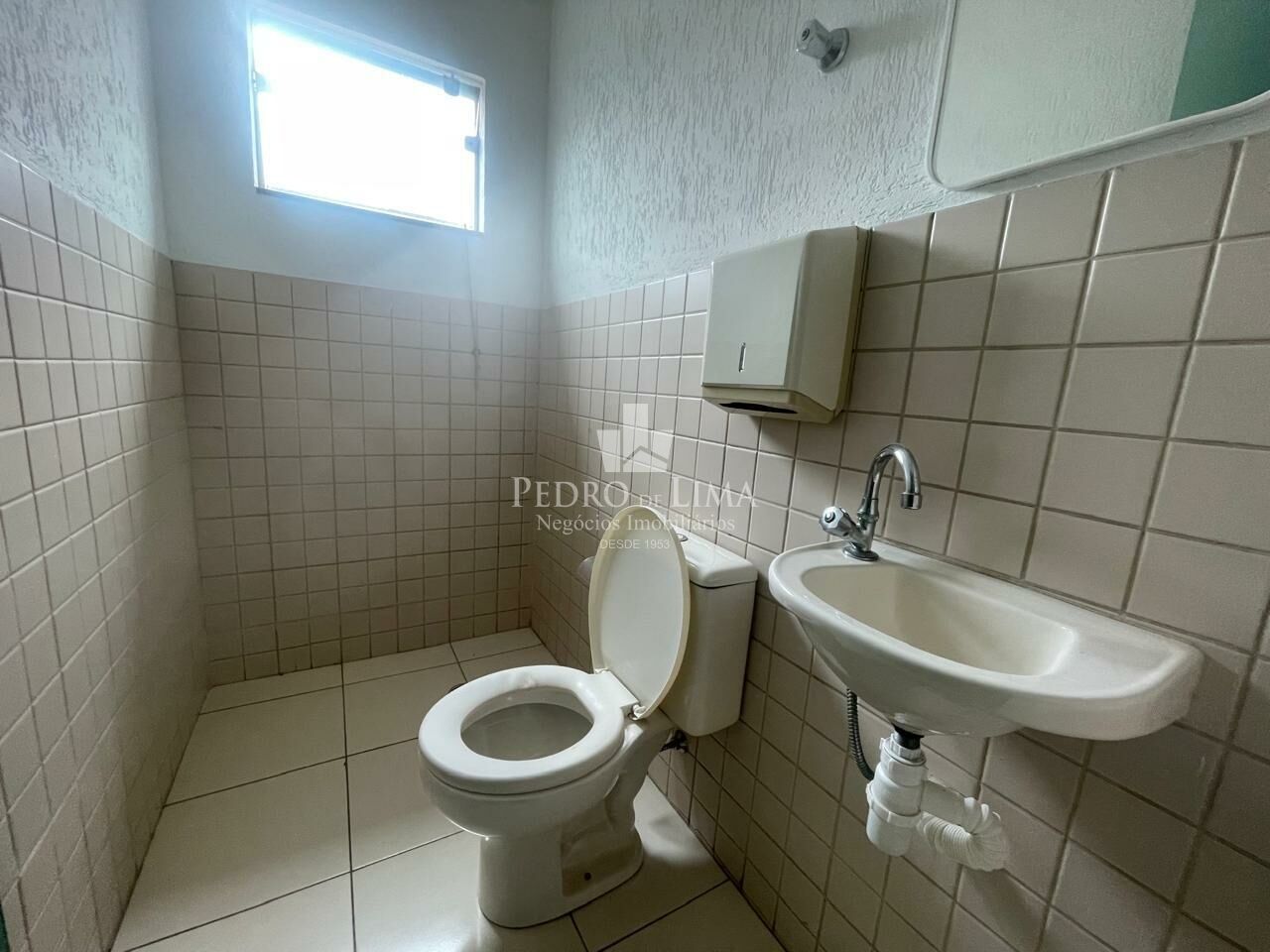 Sala Comercial para Locação 50m² Rua Maria Carlota Excelente Localização na Penha