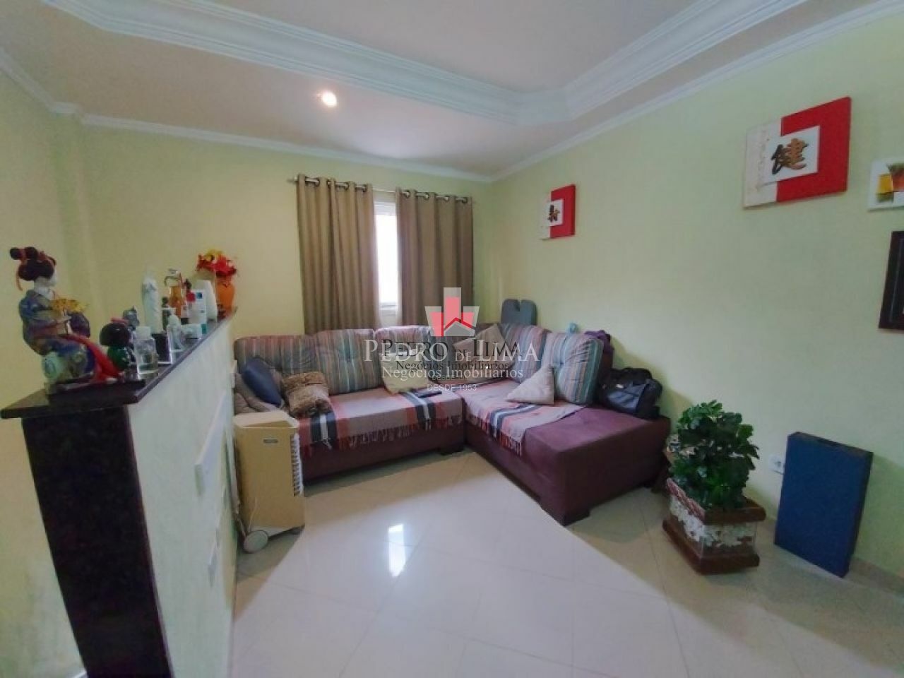 imagem do imovel Sobrado com 2 quartos, 2 suítes, 3 vagas, churrasqueira e 115 m², na região Penha. ref: PE44925