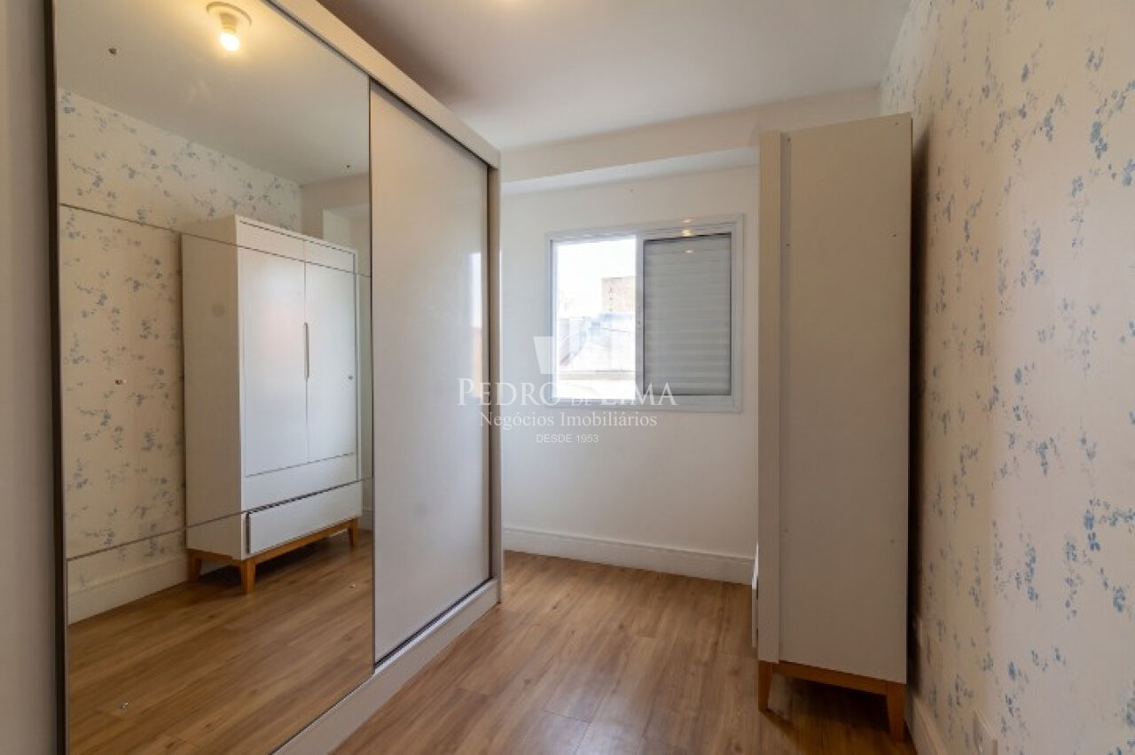 Apartamento com 2 quartos, 42 m², sem vaga de garagem, sem elevador, na Penha. 