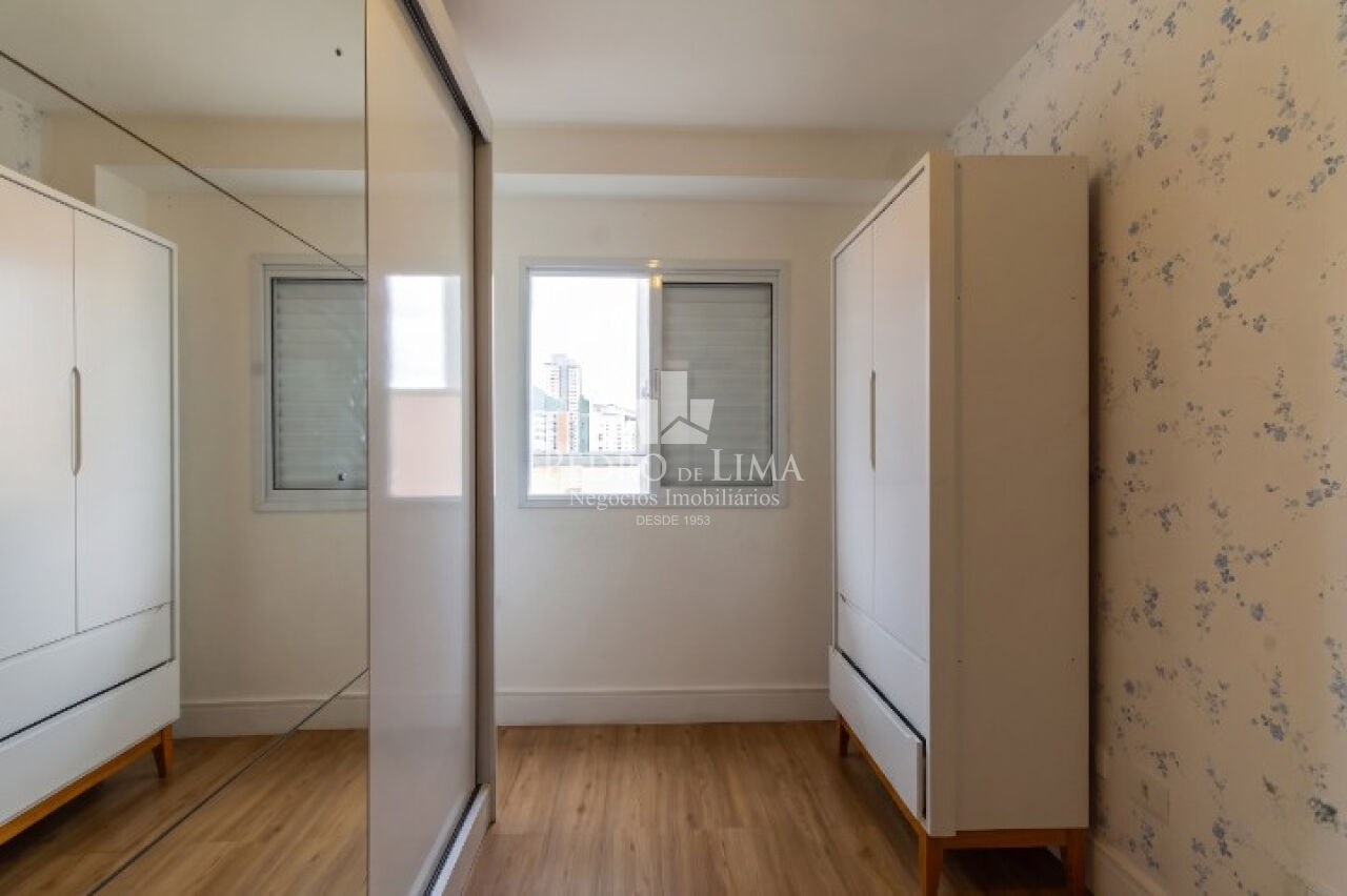 Apartamento com 2 quartos, 42 m², sem vaga de garagem, sem elevador, na Penha. 