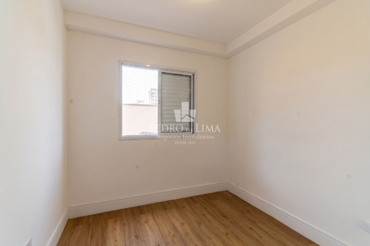 Apartamento com 2 quartos, 42 m², sem vaga de garagem, sem elevador, na Penha. 
