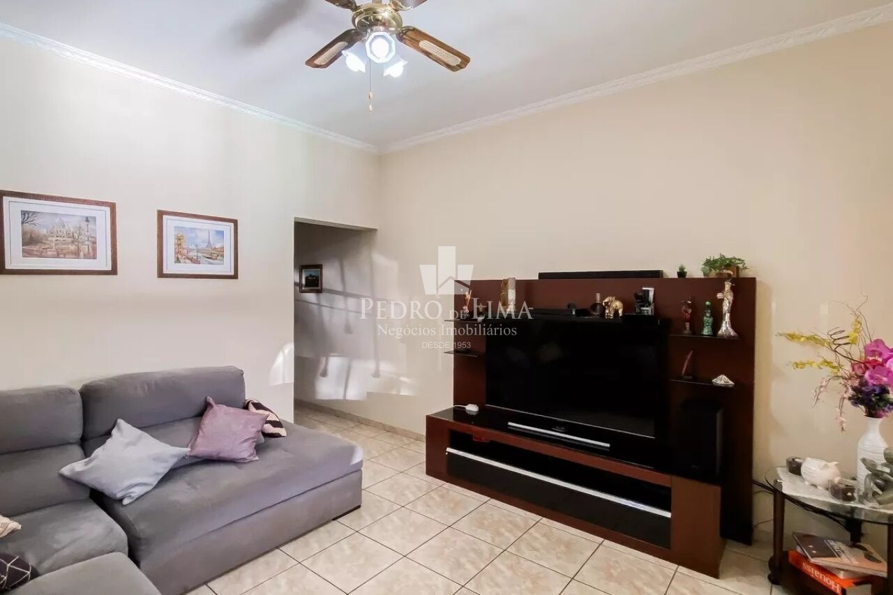 imagem do imovel Sobrado Frontal na Vila Ré 178 m² sendo 4 dormitórios, 1 suíte, 2 vagas e edícula  nos fundos  ref: PE44933