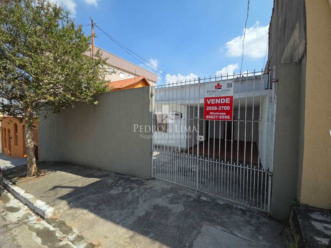Terreno 10 x 30 na Vila Granada. Ótima Localização na Penha