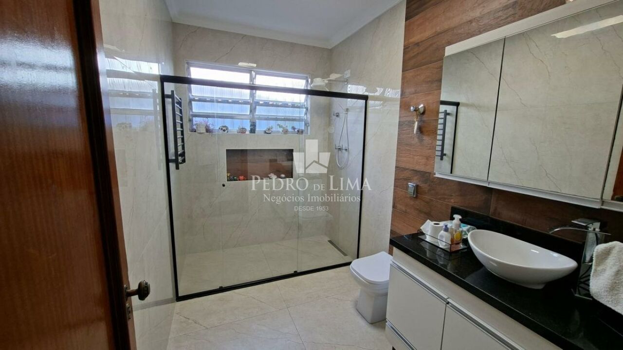 Casa Assobradada, 204 m², 2 dormitórios (1 suíte) e 2 vagas na Vila Matilde
