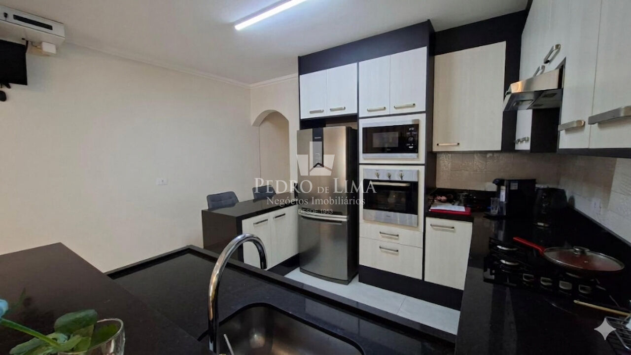 Casa Assobradada, 204 m², 2 dormitórios (1 suíte) e 2 vagas na Vila Matilde