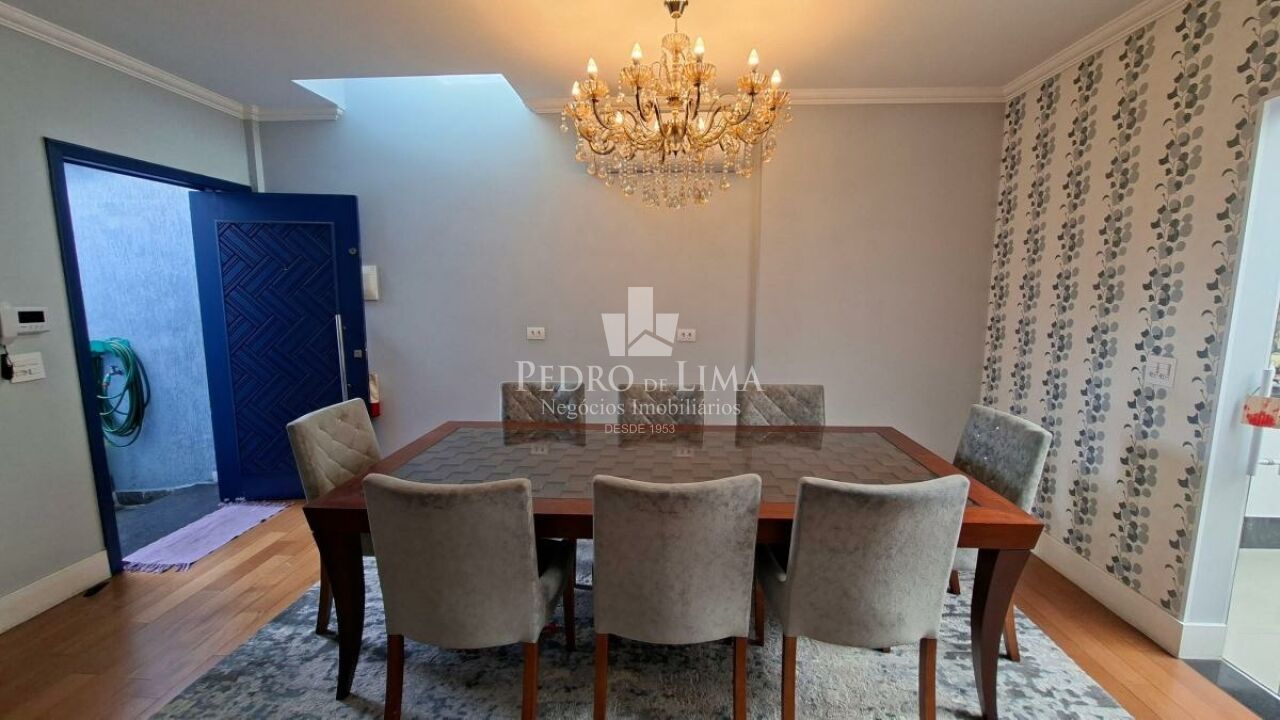 Casa Assobradada, 204 m², 2 dormitórios (1 suíte) e 2 vagas na Vila Matilde
