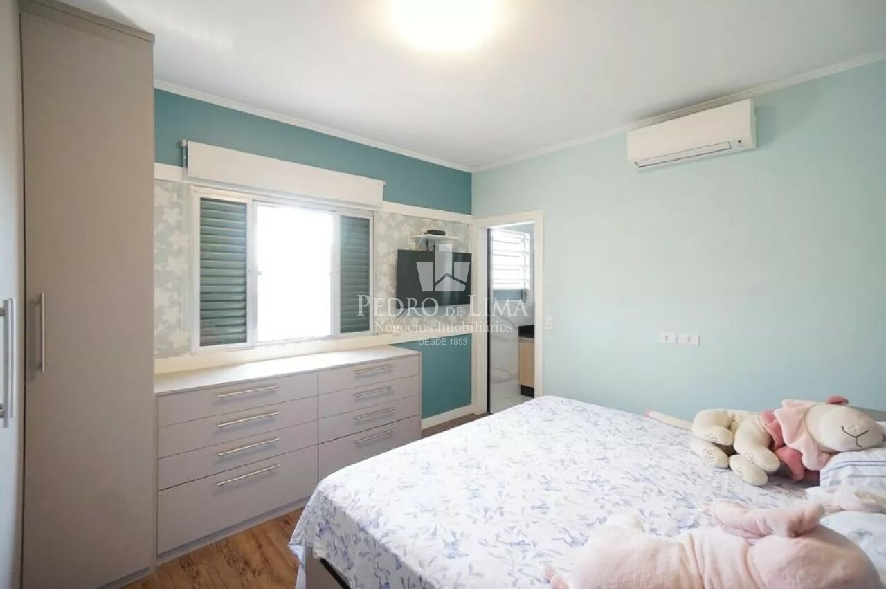 Casa Assobradada, 204 m², 2 dormitórios (1 suíte) e 2 vagas na Vila Matilde