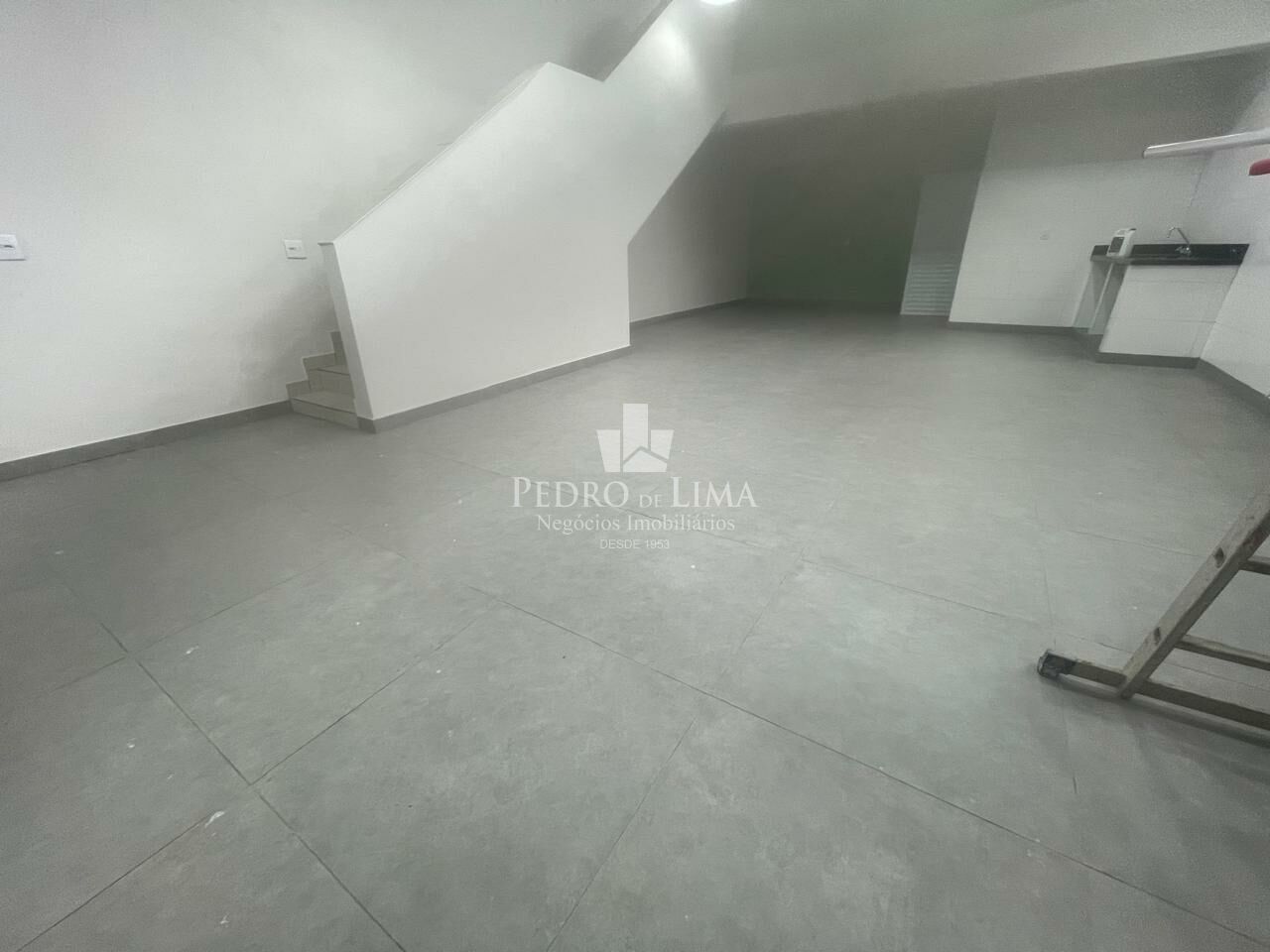 Salão Comercial na Ponte Rasa