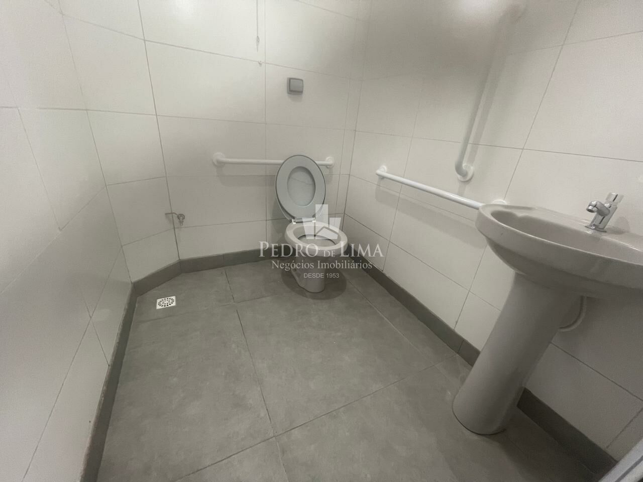 Salão Comercial na Ponte Rasa