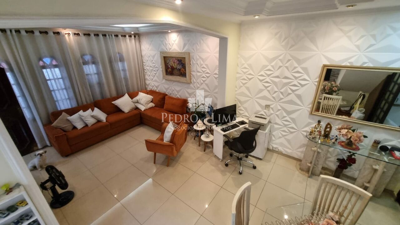 imagem do imovel Sobrado Frontal de 4 Dormitórios com Edícula e 2 Vagas na Penha ref: PE44949