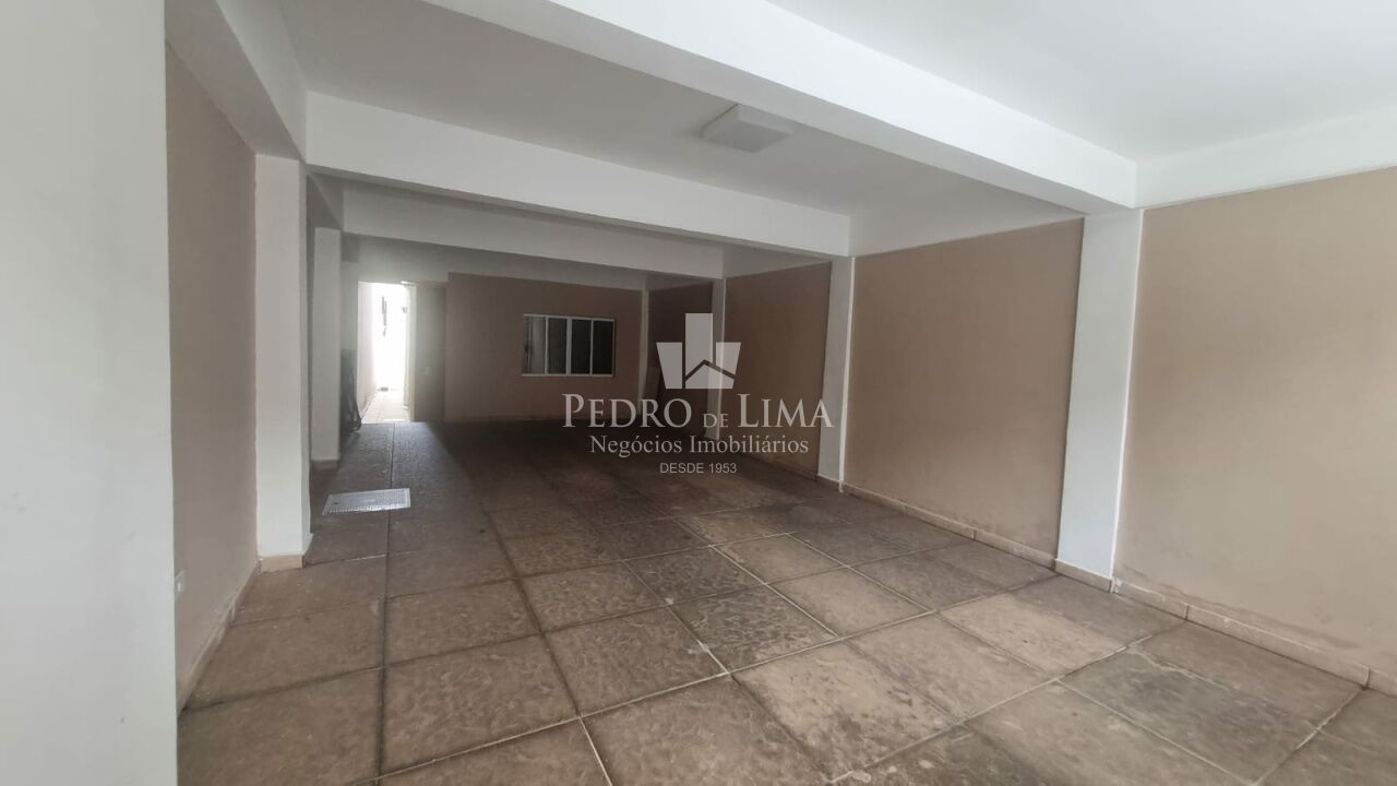Sobrado com 3 suítes, 2 vagas cobertas 250 m², região da Penha