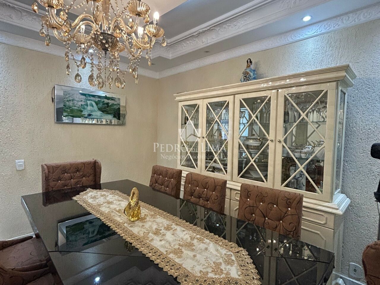 imagem do imovel Sobrado de alto padrão com 5 dormitórios, sendo 4 suítes, 6 vagas e 280 m² na Vila Matilde. ref: PE44957