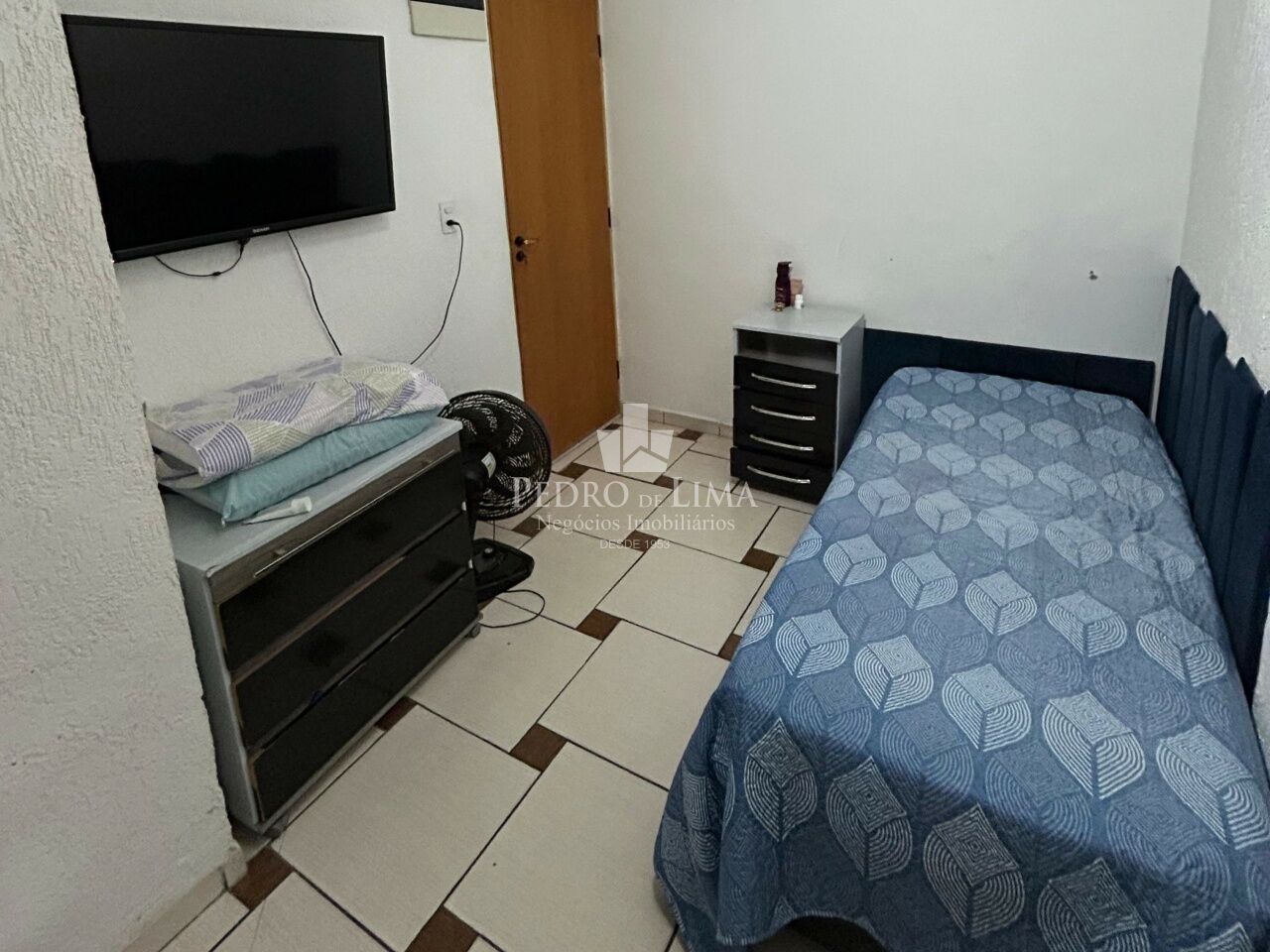 Sobrado de alto padrão com 5 dormitórios, sendo 4 suítes, 6 vagas e 280 m² na Vila Matilde.