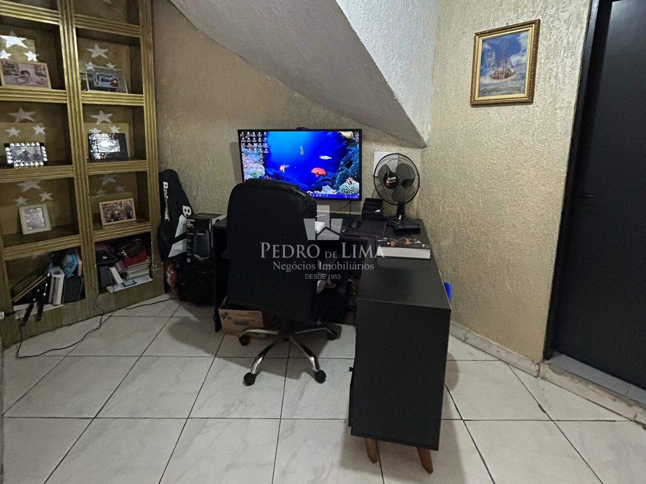 Sobrado de alto padrão com 5 dormitórios, sendo 4 suítes, 6 vagas e 280 m² na Vila Matilde.