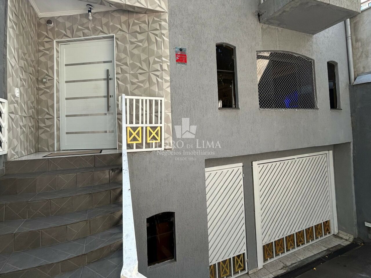 Sobrado de alto padrão com 5 dormitórios, sendo 4 suítes, 6 vagas e 280 m² na Vila Matilde.