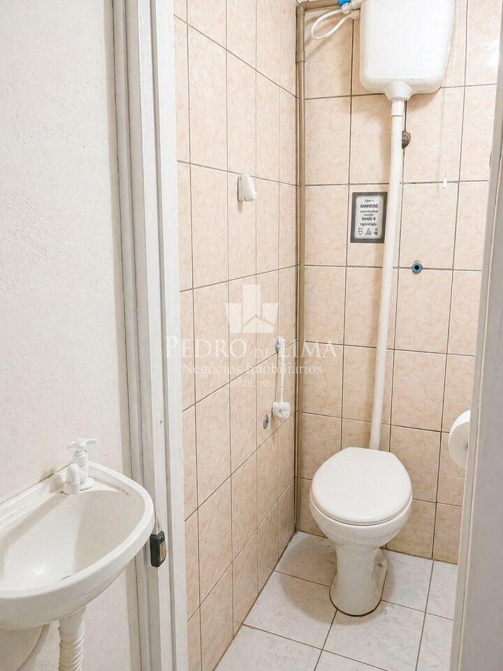 Salão comercial  1 cozinha  e 1 banheiro na Penha