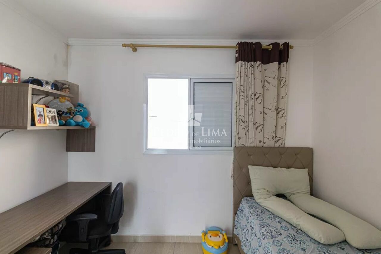 Sobrado frontal na Vila Laís com 3 quartos, 1 suíte e 2 vagas na Penha