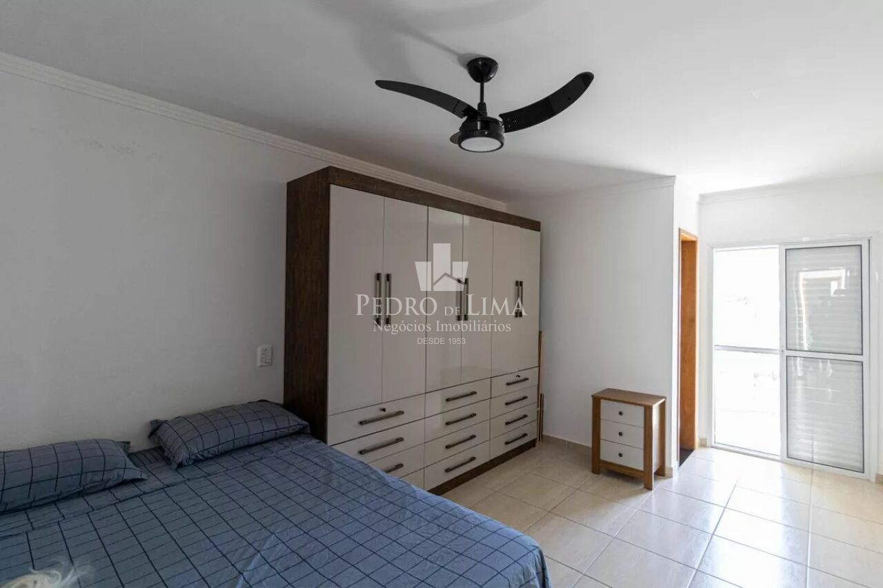 Sobrado frontal na Vila Laís com 3 quartos, 1 suíte e 2 vagas na Penha