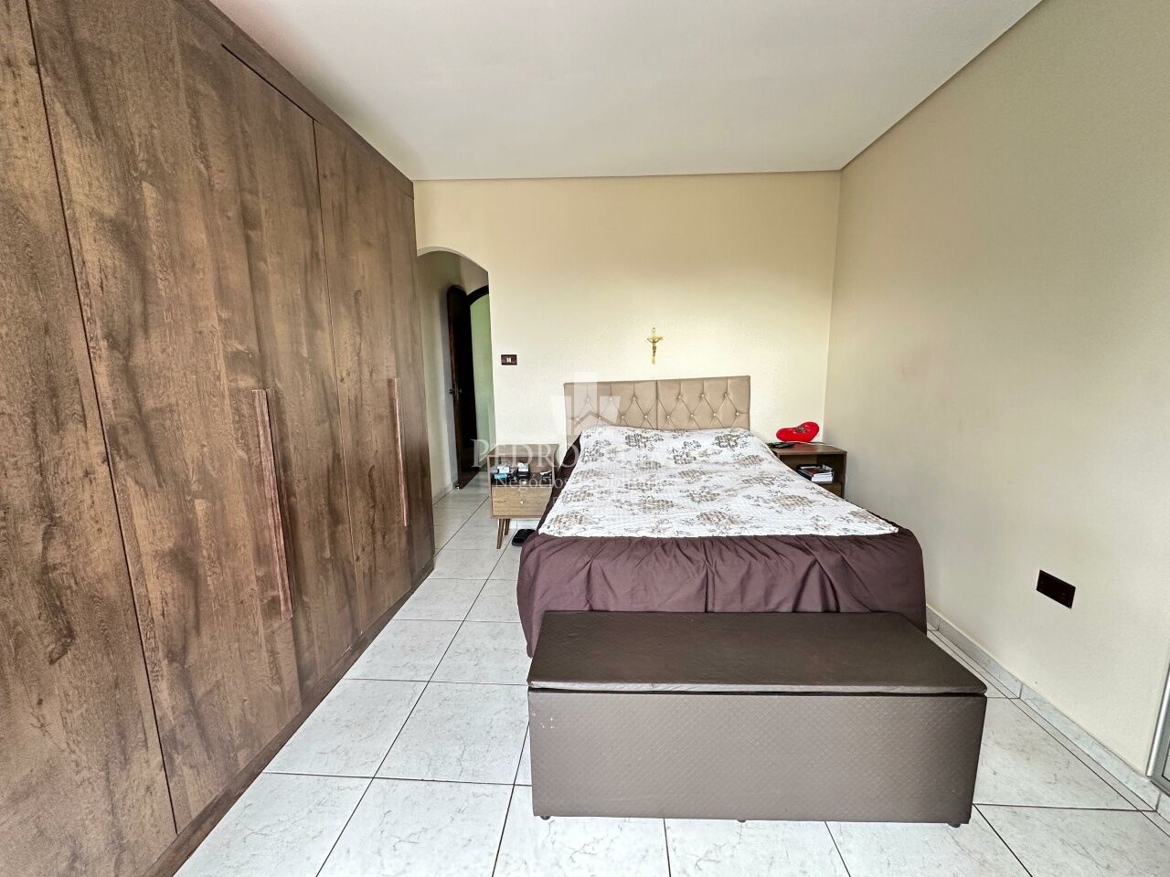 Sobrado frontal 3 dormitórios, 3 vagas, varanda, área gourmet e 186 m² - Vila Jacui