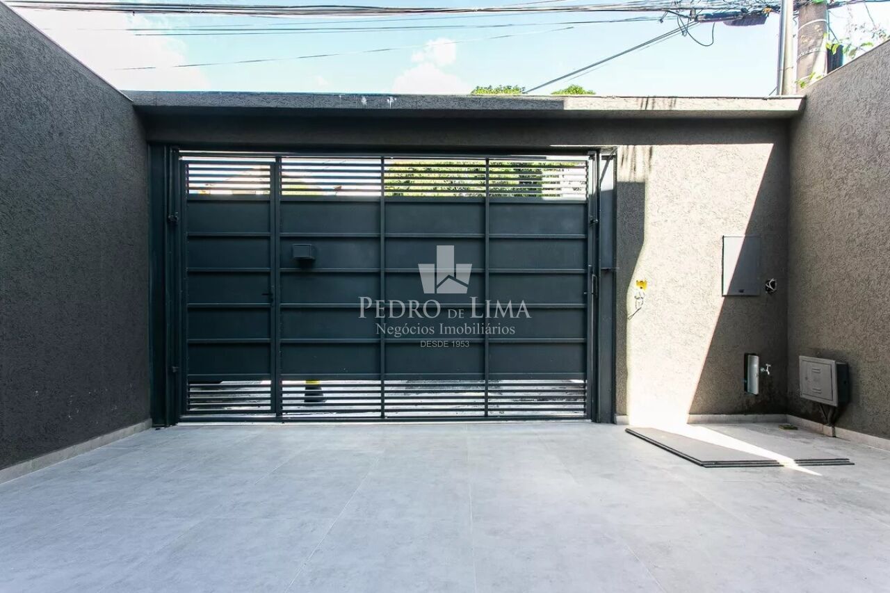 Sobrado Frontal Diferenciado na Penha de 110m² sendo 2 quartos sendo 2 suítes e 2 vagas 