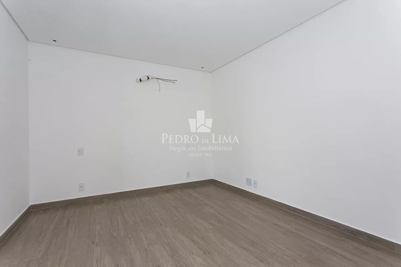 Sobrado Frontal Diferenciado na Penha de 110m² sendo 2 quartos sendo 2 suítes e 2 vagas 
