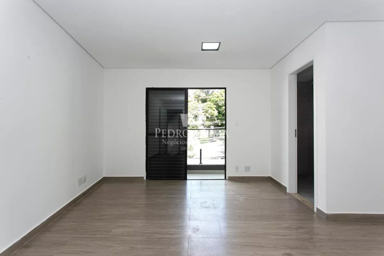 Sobrado Frontal Diferenciado na Penha de 110m² sendo 2 quartos sendo 2 suítes e 2 vagas 