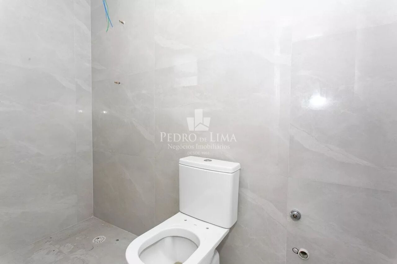 Sobrado Frontal Diferenciado na Penha de 110m² sendo 2 quartos sendo 2 suítes e 2 vagas 