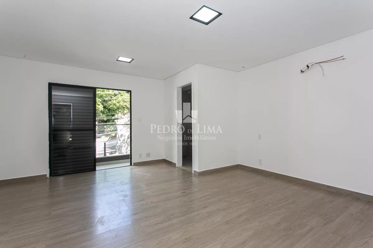 Sobrado Frontal Diferenciado na Penha de 110m² sendo 2 quartos sendo 2 suítes e 2 vagas 
