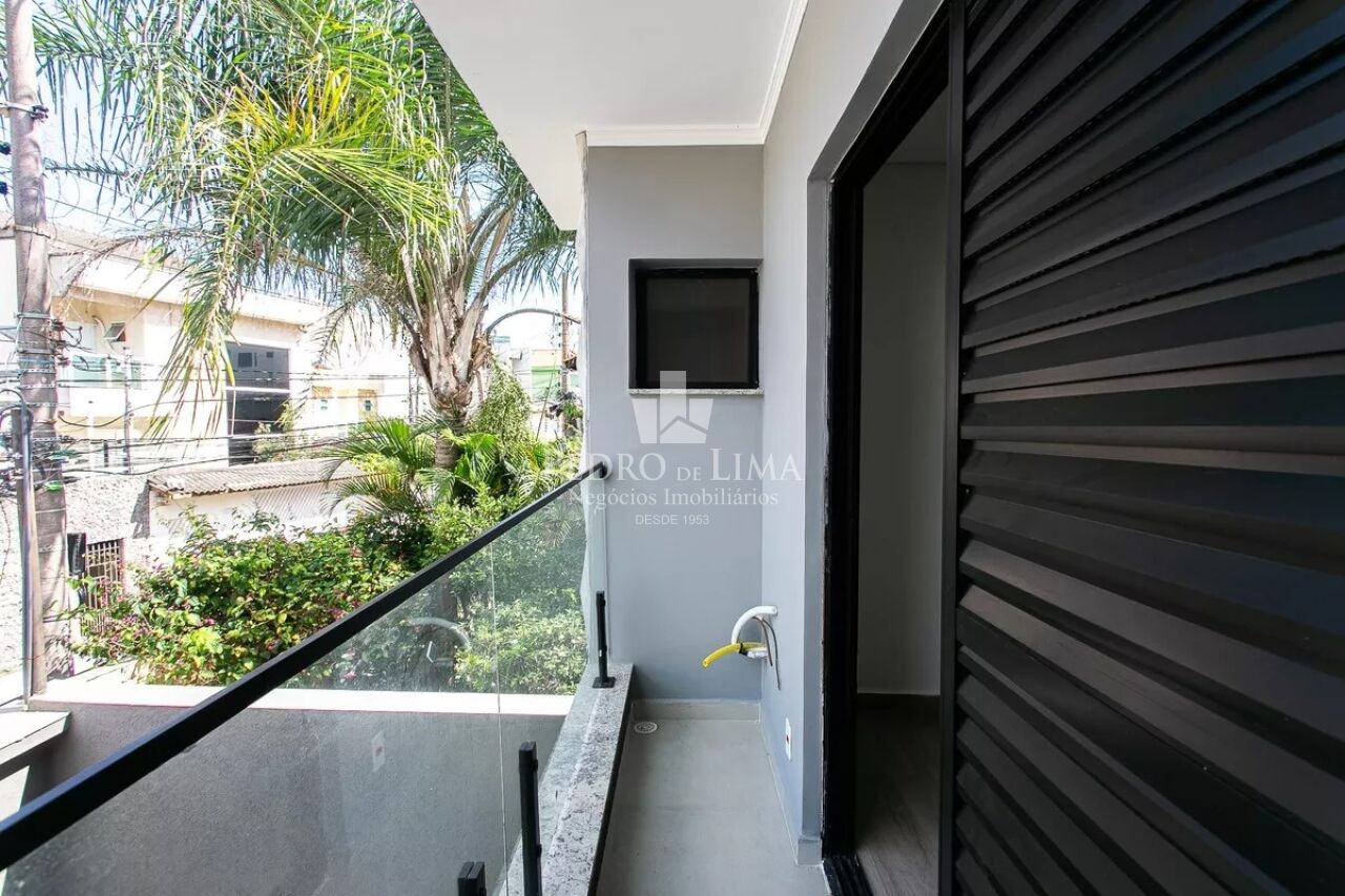 Sobrado Frontal Diferenciado na Penha de 110m² sendo 2 quartos sendo 2 suítes e 2 vagas 