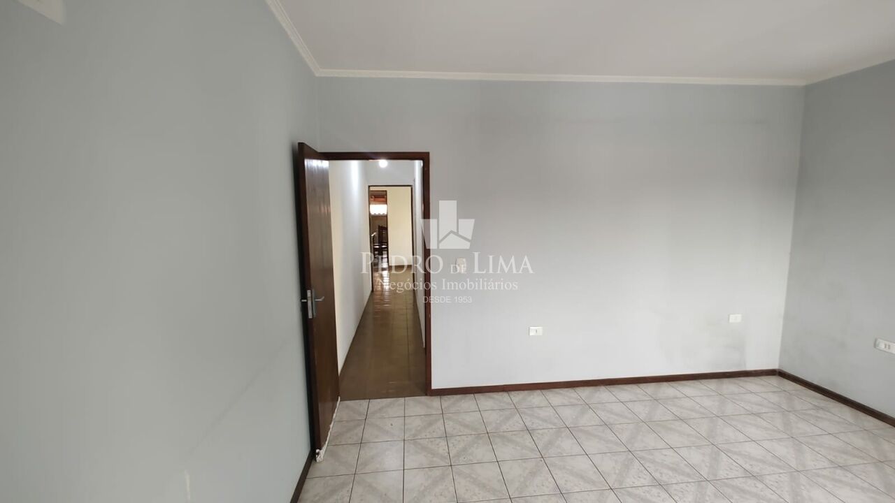 Conjunto comercial na  Vila Jacui com 3 Salas ( uma recepção), 60 m².