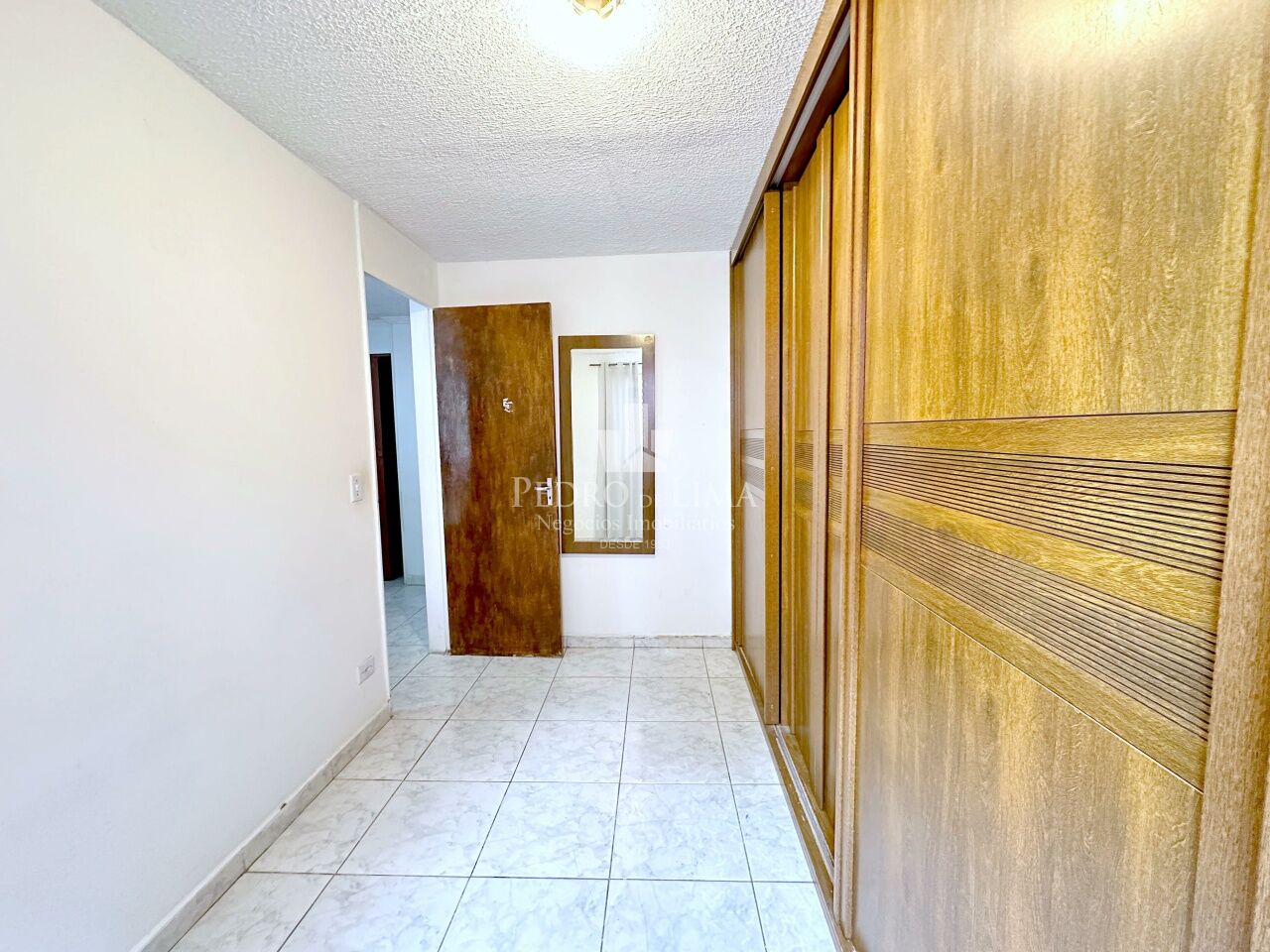 Apartamento  47 m², 3 dormitórios, 1 vaga livre, sala ampla e sem elevador no Cangaíba