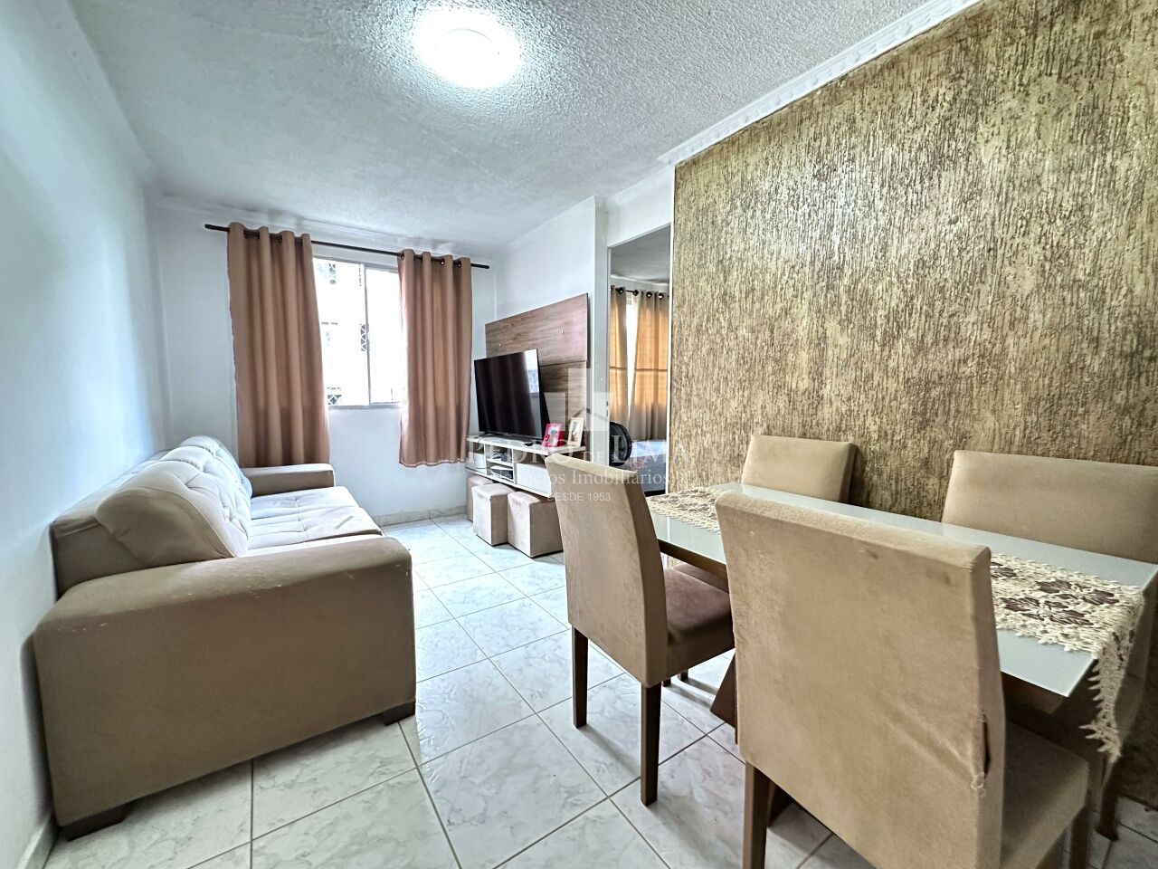Apartamento  47 m², 3 dormitórios, 1 vaga livre, sala ampla e sem elevador no Cangaíba