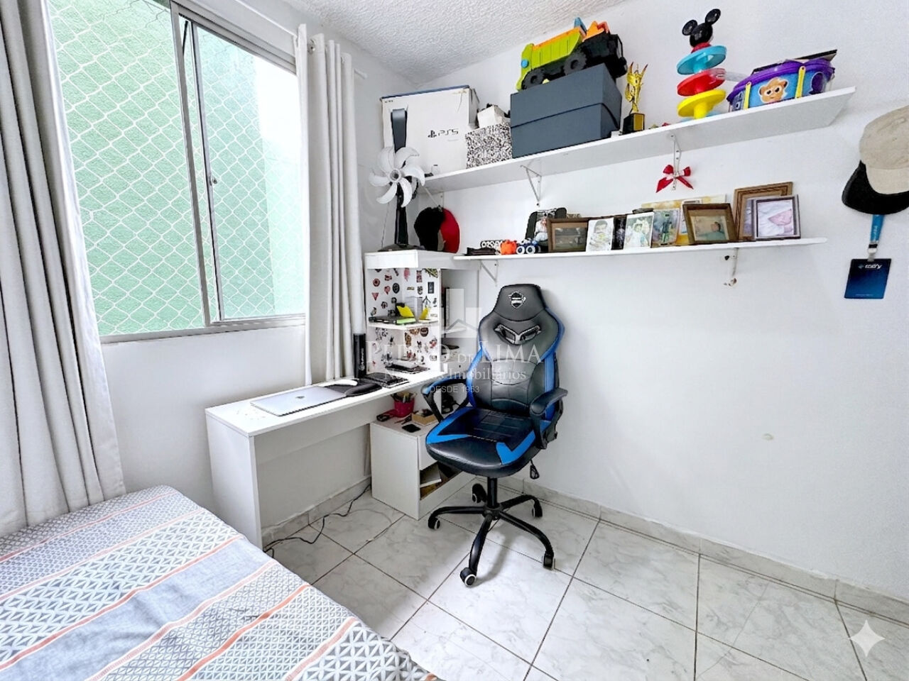 Apartamento  47 m², 3 dormitórios, 1 vaga livre, sala ampla e sem elevador no Cangaíba