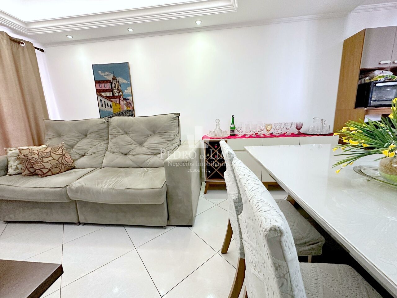 Apartamento 3 dormitórios, 1 vaga e sacada, Vila Araguaia - Cangaíba