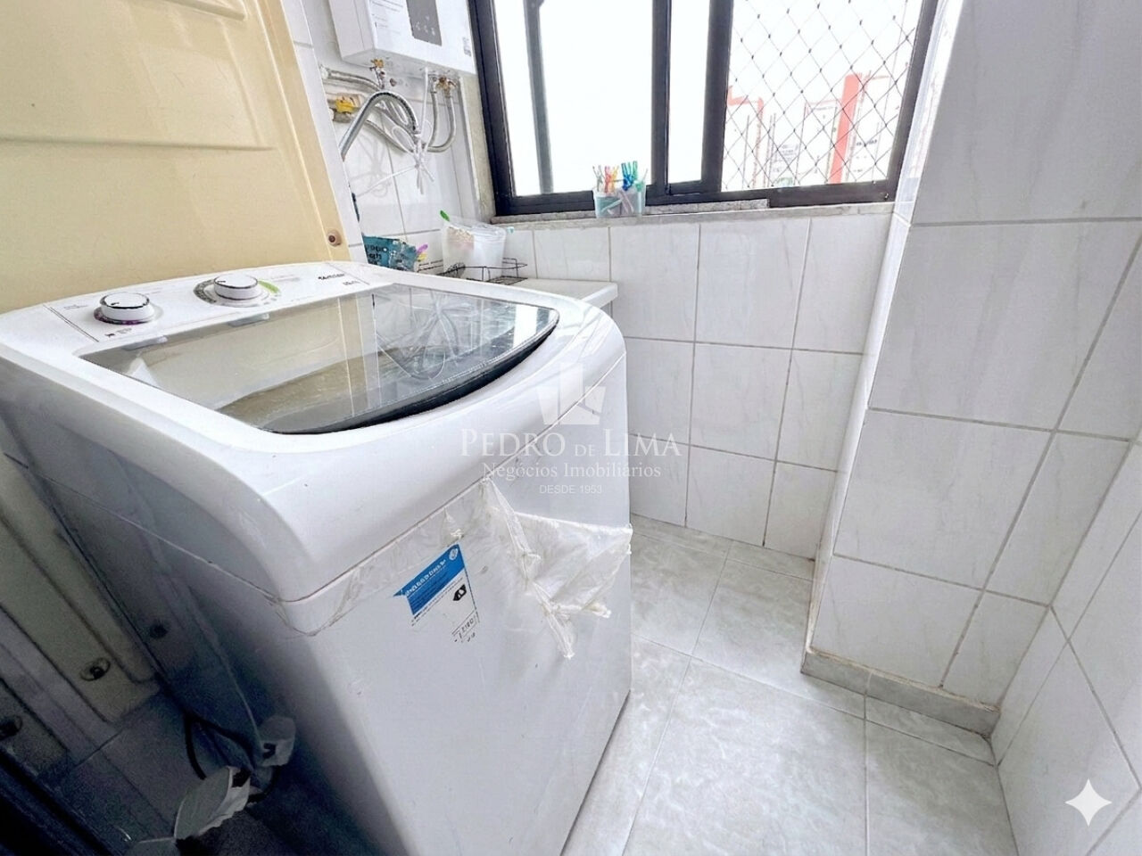 Apartamento 3 dormitórios, 1 vaga e sacada, Vila Araguaia - Cangaíba