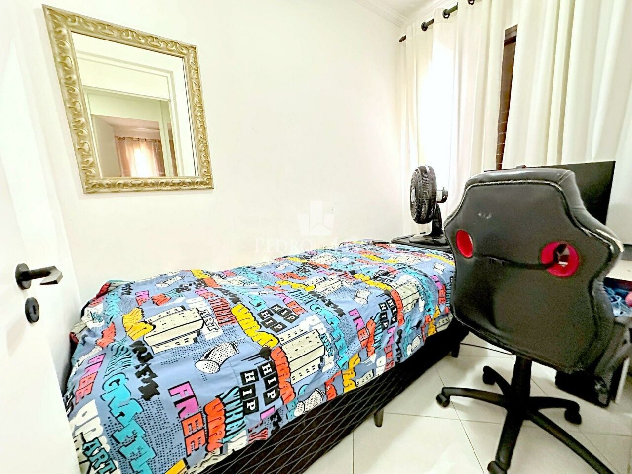 Apartamento 3 dormitórios, 1 vaga e sacada, Vila Araguaia - Cangaíba