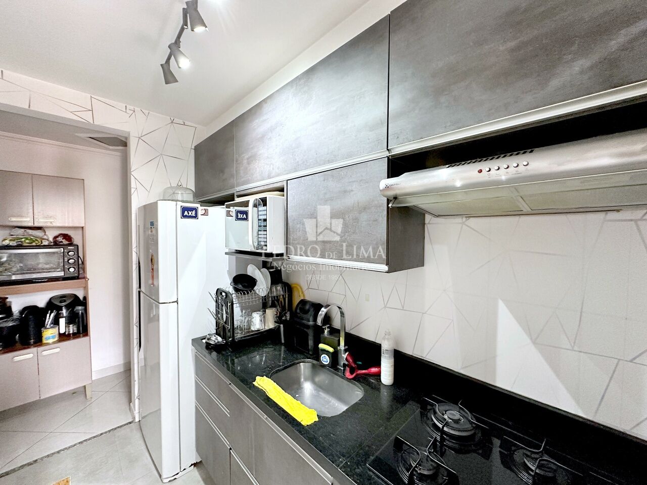 Apartamento 3 dormitórios, 1 vaga e sacada, Vila Araguaia - Cangaíba