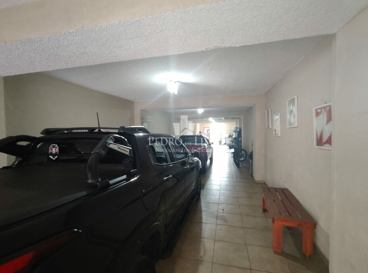 Sobrado frontal na região da Penha 